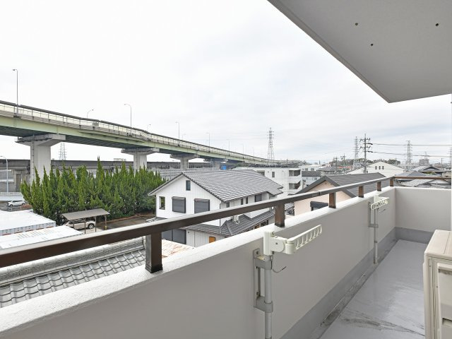 【バルコニー】 | プリミエール勝川2