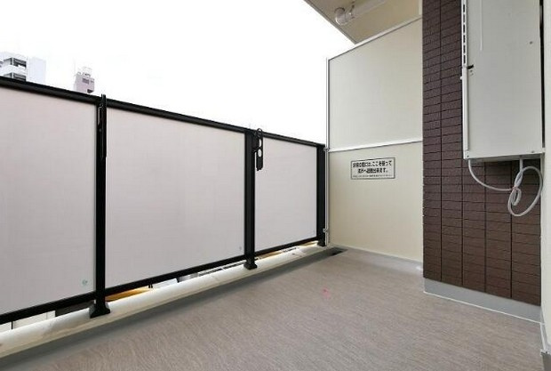 【バルコニー】