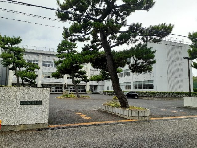 リバーハイツ関分の周辺|白新中学校まで約1300ｍ
