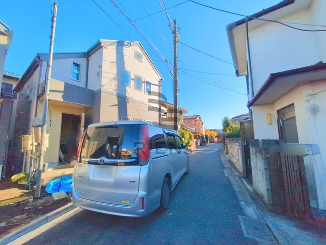 【前面道路含む現地写真】 | 練馬区南田中５丁目　新築戸建て　B号棟 | 見通しもよく落ち着いた住宅街でゆったり過ごせます
