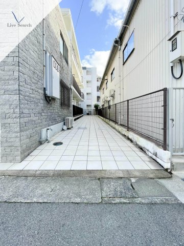 ＶＡＬＯＲＥ住吉Ⅱの駐車場