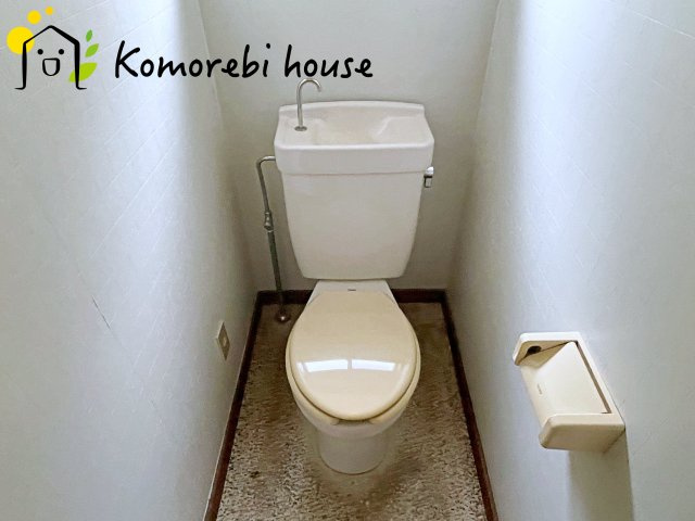 鴻巣市登戸　中古戸建のトイレ|ゆったりとした空間のトイレです