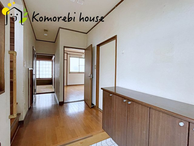 鴻巣市登戸　中古戸建の玄関|玄関です