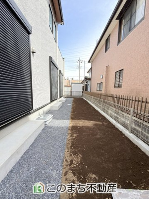【庭】 | ブルーミングガーデン下野市駅東2丁目　4号棟 | 大きなお庭でご家族や友人を招いてＢＢＱもできますね！お子様の水遊びにもぴったりです☆