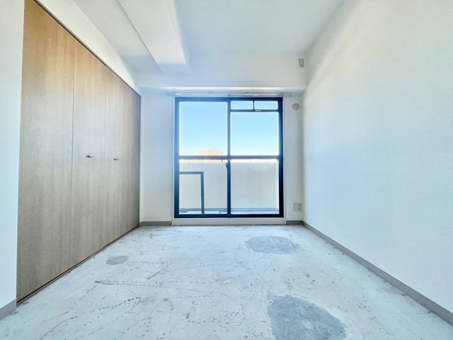 【寝室】 | モンテベルデ吹田 | 現在ご返済中のカーローン・カードローン・教育ローンなどを住宅ローンに一本化したり、家具家電購入費用・引越し費用を住宅ローンと組み合わせるなど、お客さまにメリットの多い住宅ローンのご提案が可能です。