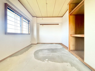 【子供部屋】 | モンテベルデ吹田 | こちらの物件近くの教育施設や、スーパー・公園など、物件周辺の住環境を併せてご案内させて頂きます。ぜひ、現地での暮らしをイメージなさって下さい！