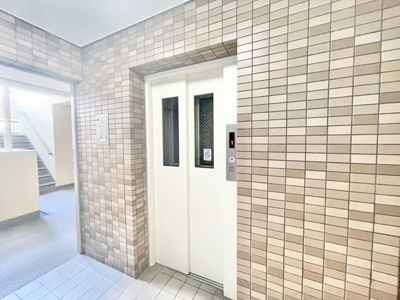 【その他】 | モンテベルデ吹田 | 現在ご返済中のカーローン・カードローン・教育ローンなどを住宅ローンに一本化したり、家具家電購入費用・引越し費用を住宅ローンと組み合わせるなど、お客さまにメリットの多い住宅ローンのご提案が可能です。