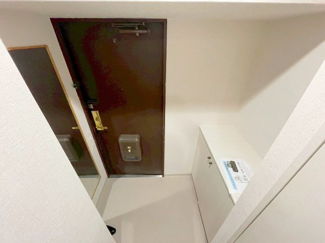 パークモダン新大阪の玄関