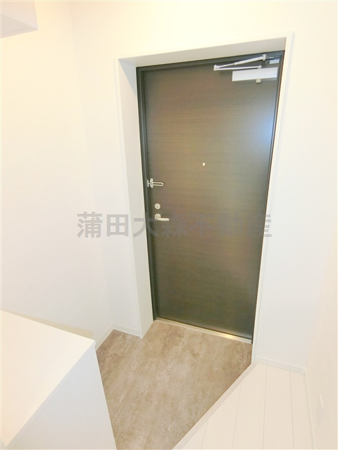 THE CLASS Omori residenceの玄関