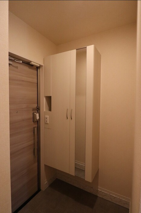 イリーニの玄関