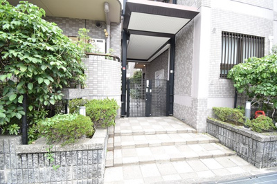 【エントランス】 | 豊中上野西パークハウス | エイブルだけの嬉しいサービス、ご用意しております。詳細は、お気軽に当社までお問合せ下さいませ！