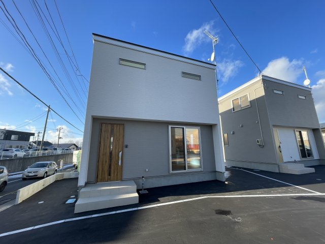 八戸市長根4丁目B棟