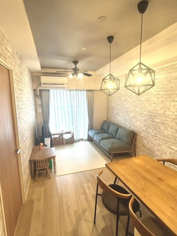 【居間・リビング】の画像