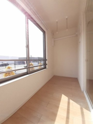 【内装】 | メイクロードⅤ | 過ごしやすい室内です