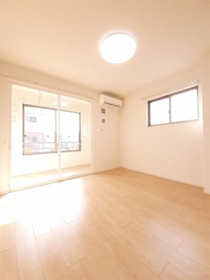 【居間・リビング】 | メイクロードⅤ | 居間です