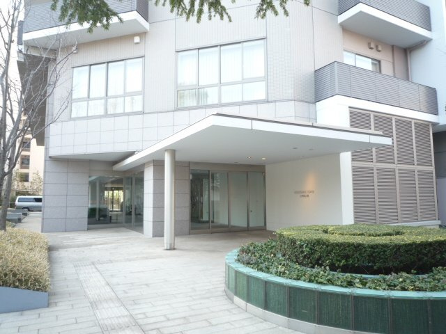 ルネッサンスタワー上野池之端の外観