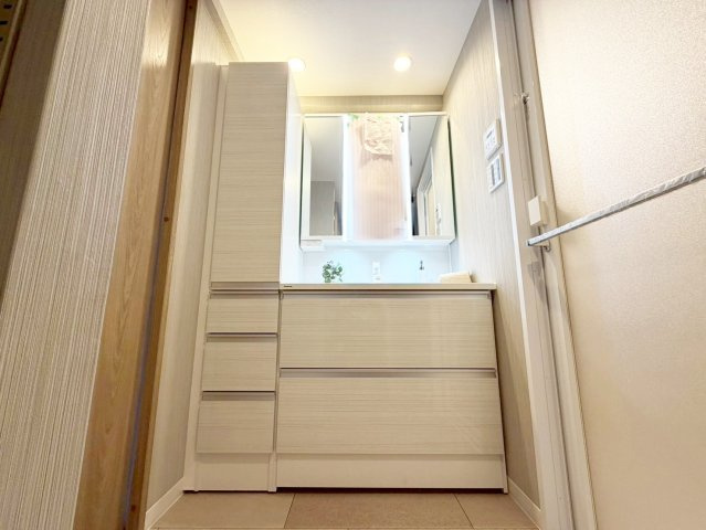 【独立洗面台】