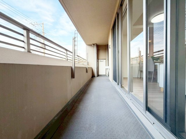 【バルコニー】