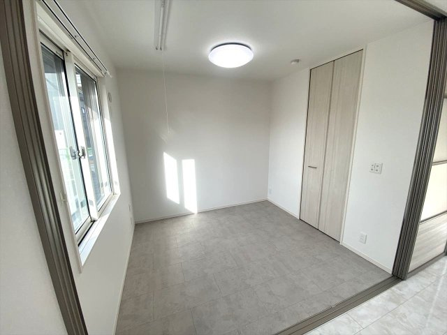 グレイスガーデンCの洋室