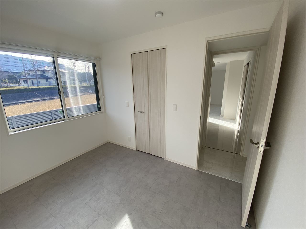 グレイスガーデンCの洋室