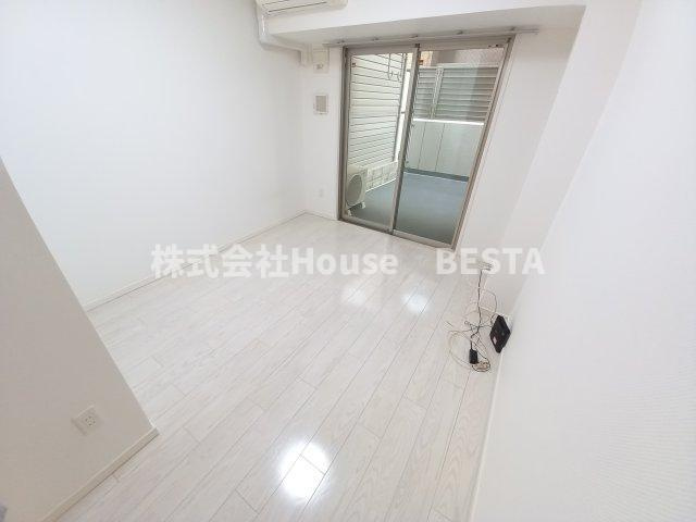 シャーメゾン神戸の洋室