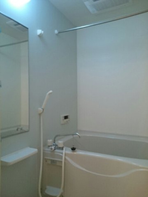 【浴室】 | パストラーレ道後Ａ | お風呂です