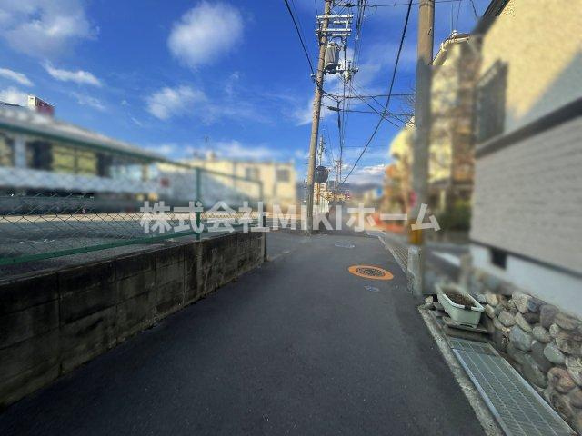 箕面市半町４丁目　土地　3区画分譲地