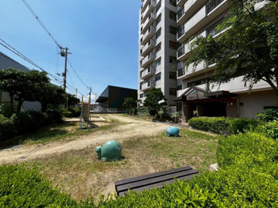 【庭】 | エクセランス大野芝 | 【トイレ交換】綺麗なトイレで清潔案があり気持ちがいいですね♪