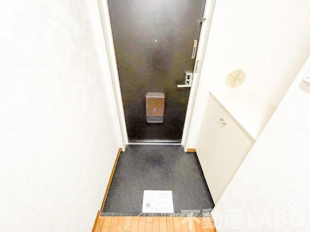 スタシオン鴫の玄関