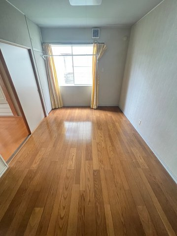 メゾンK&Kの寝室|同間取り別の部屋の写真です