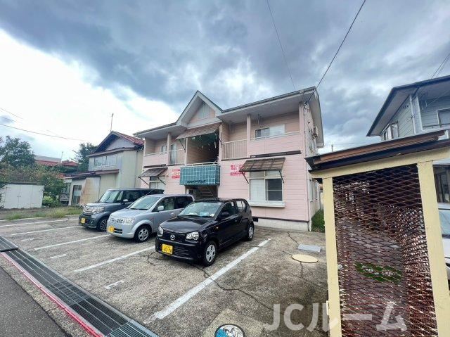 メゾンK&Kの駐車場