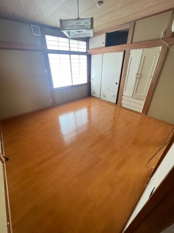 メゾンK&Kの居間・リビング|同間取り別の部屋の写真です