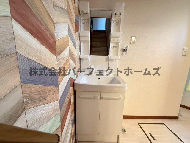 大成町戸建　賃貸の独立洗面台