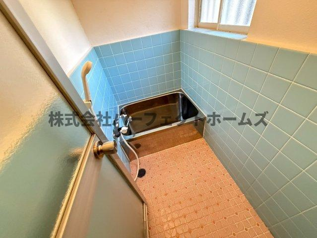大成町戸建　賃貸の浴室|ゆったり過ごせるお風呂です