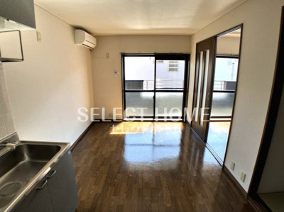 【居間・リビング】 | サンタプレイス岡崎 | 同型タイプこちらの居間で趣味の時間をお楽しみください