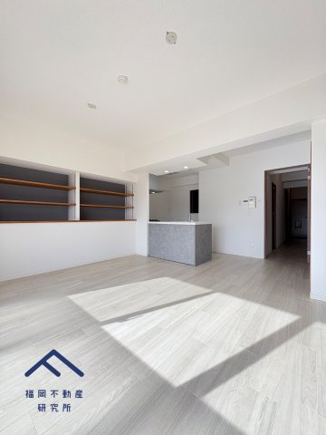 パレ・グランドール長者原駅前の居間・リビング