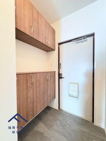 パレ・グランドール長者原駅前の玄関