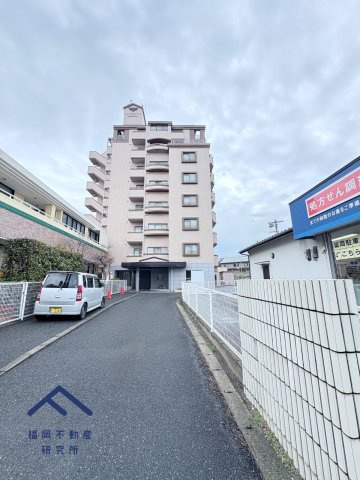 パレ・グランドール長者原駅前の外観