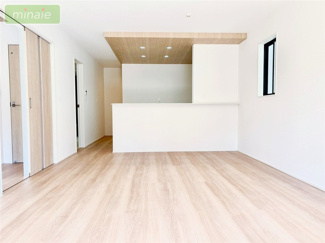 【居間・リビング】 | 小学校5分 スーパー6分　南大野2　全2棟 1号棟 | 施工例