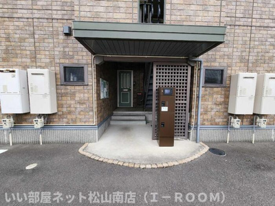 【エントランス】 | リビングタウン古川西　D棟