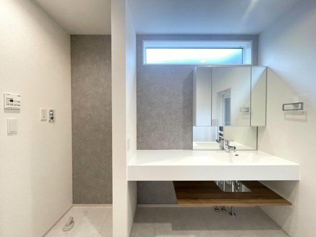 豊田市山之手9丁目　新築分譲住宅　全1棟　1号棟の独立洗面台