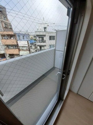 【バルコニー】 | アドヴァンス美ツ矢 | 外からの目が気にならないバルコニーで洗濯物が干せます