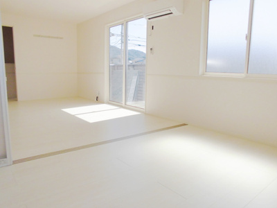 【洋室】 | ブルームコート