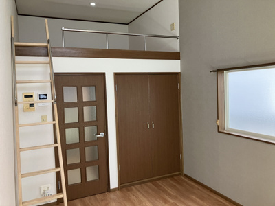 【寝室】 | グッドスリー