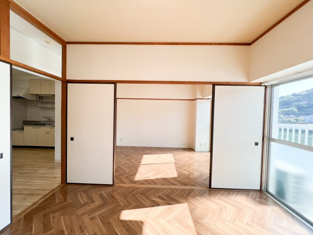 第３山崎マンションの洋室