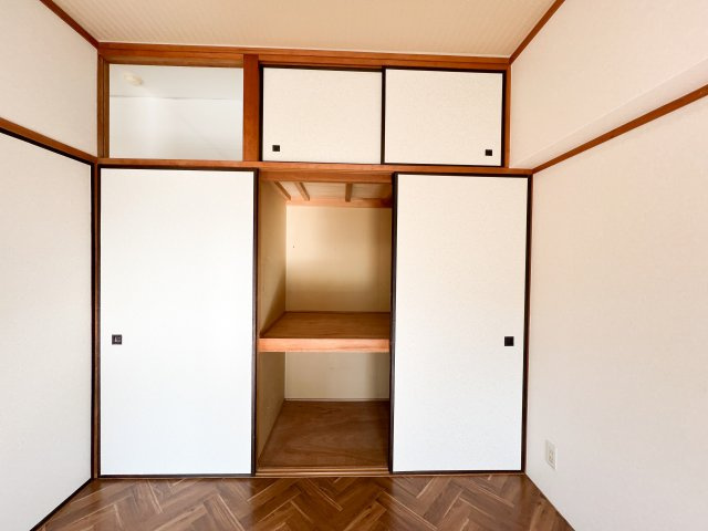 第３山崎マンションの収納