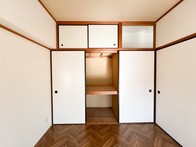 第３山崎マンションの収納