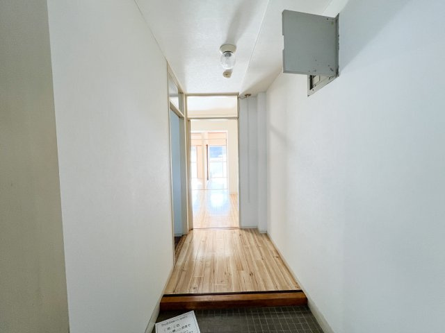 第３山崎マンションの玄関