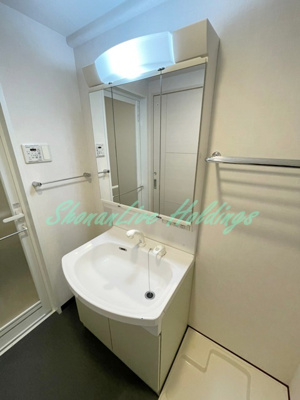 【洗面所】 | メゾンリヴェール | お履き物が多い方にもおすすめ♪