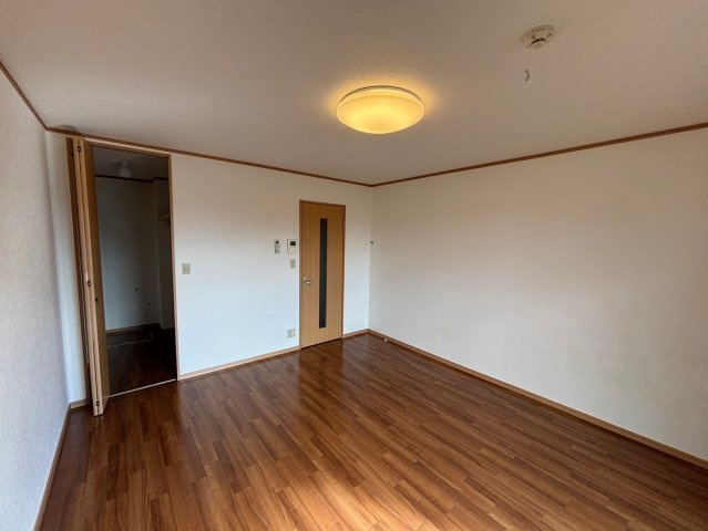 カーサおこのみの洋室